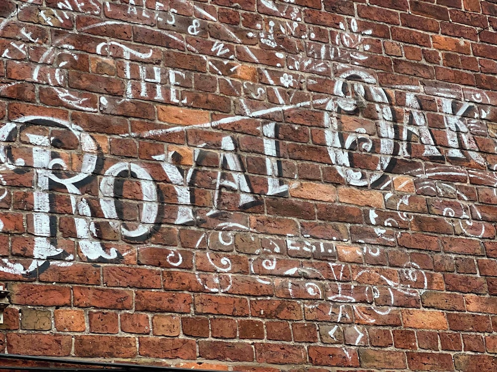 The Royal Oak Hotel And Restaurant 26/49