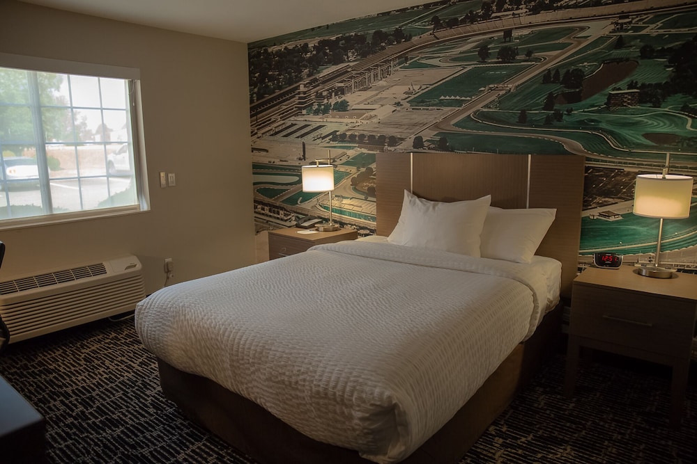 Clarion Pointe Indianapolis Airport 18/64