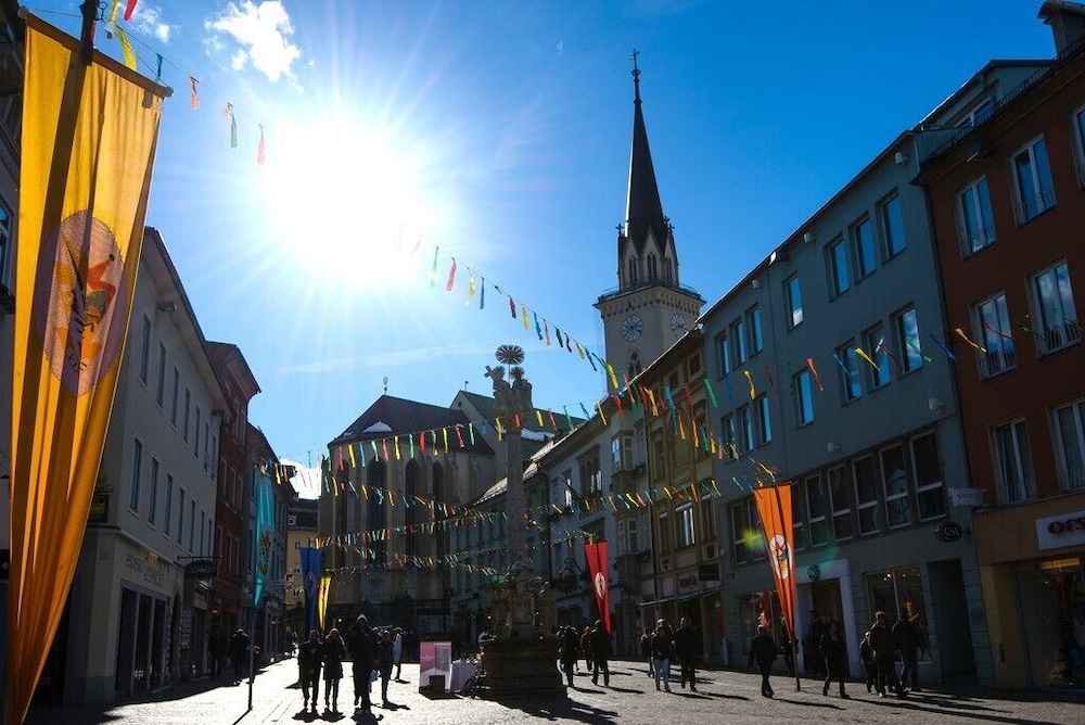 GOLDENES LAMM 2/55