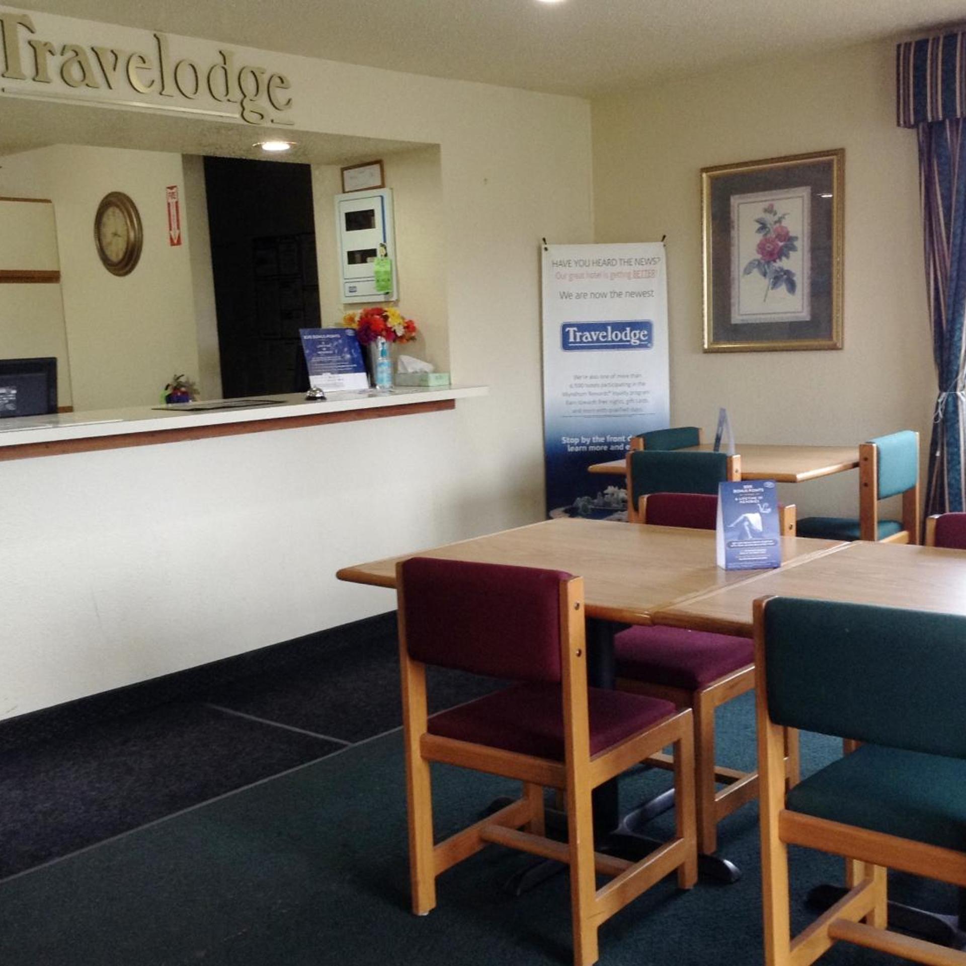 Travelodge by Wyndham Hudsonville 30/42
