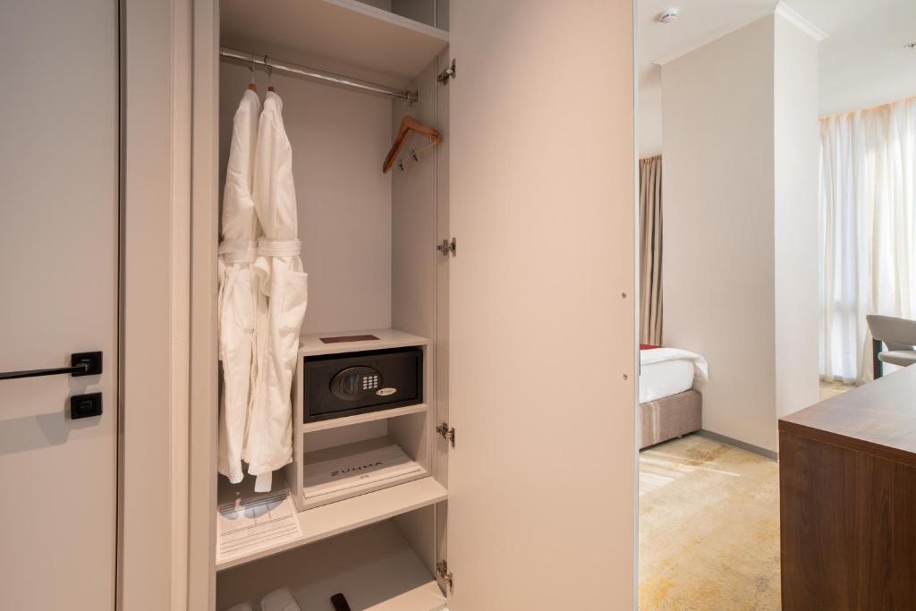 ZUMMA Hotel Almaty 20/20