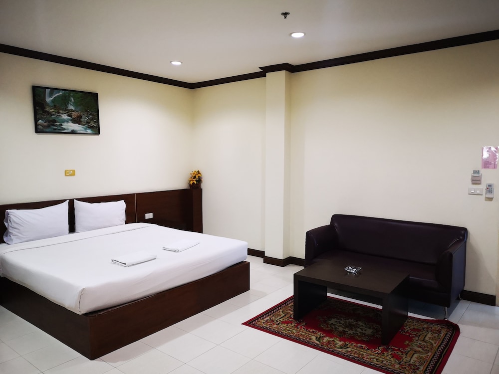 Sabai Hotel 19/50
