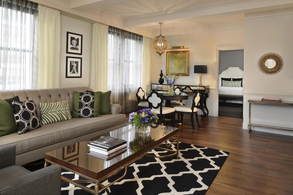 Warwick Hotel New York 41/61