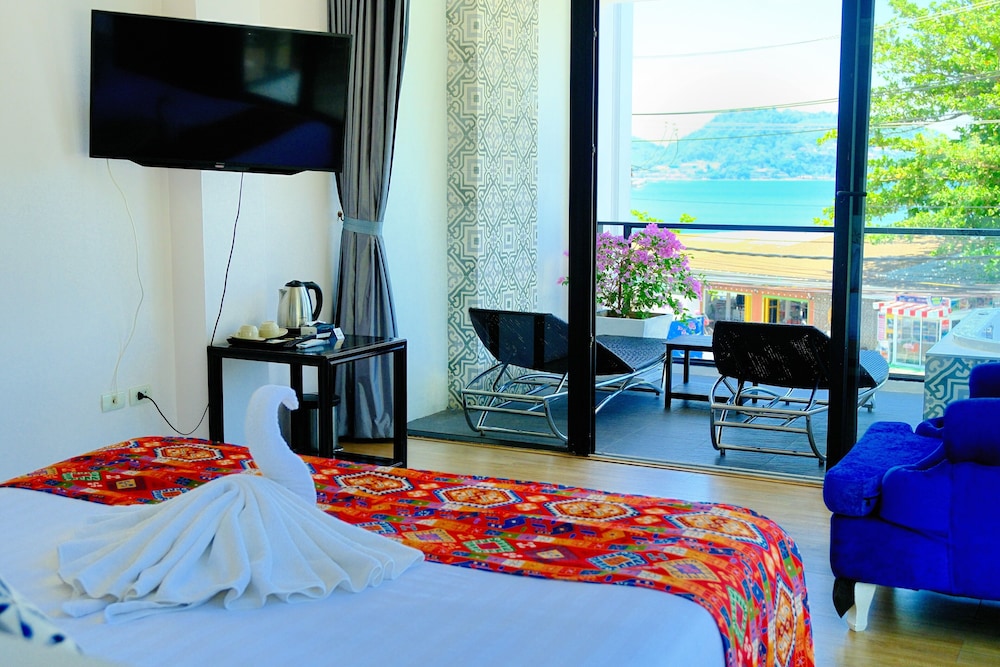 Phuket Moonlit Patong Bay Hideaway Hotel 15/50