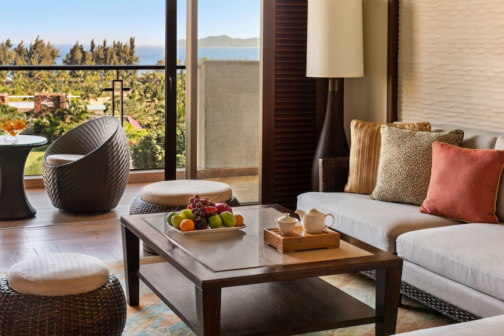 Shangri-La Sanya 32/48