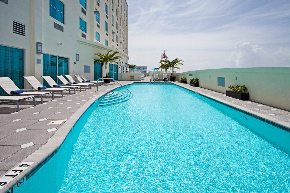 Crowne Plaza Fort Lauderdale Airport Cruise Port 1/61