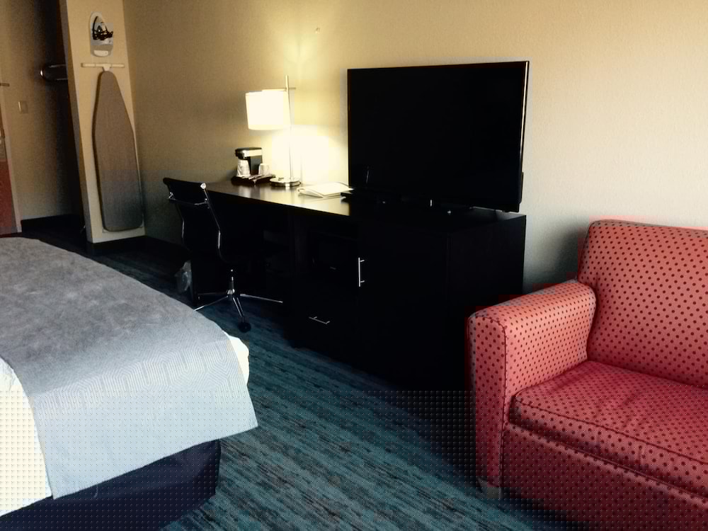Cherokee Grand Hotel 38/48