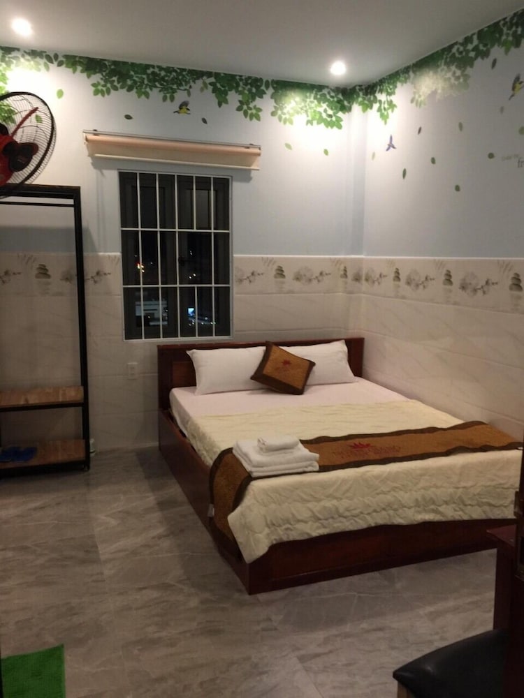 Ngan Giang Guest House 33/65