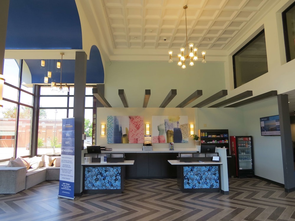 Best Western Plus Landmark Inn 31/43