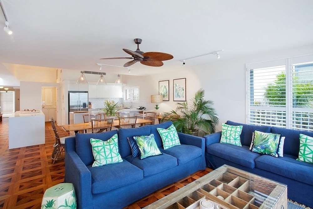 La Mer Apartments 28/50