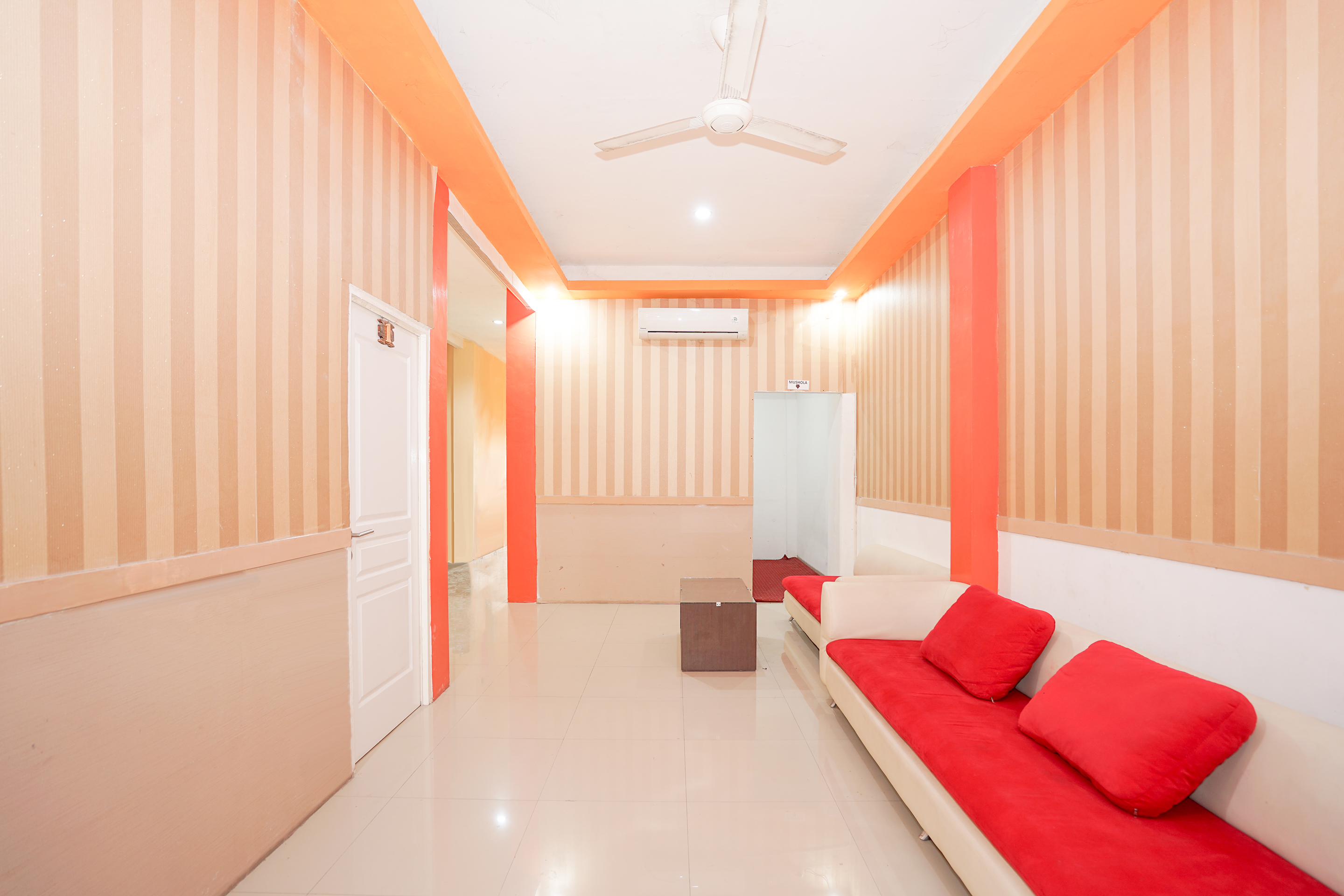 Hotel O Juanda Near Terminal International Juanda 29/32
