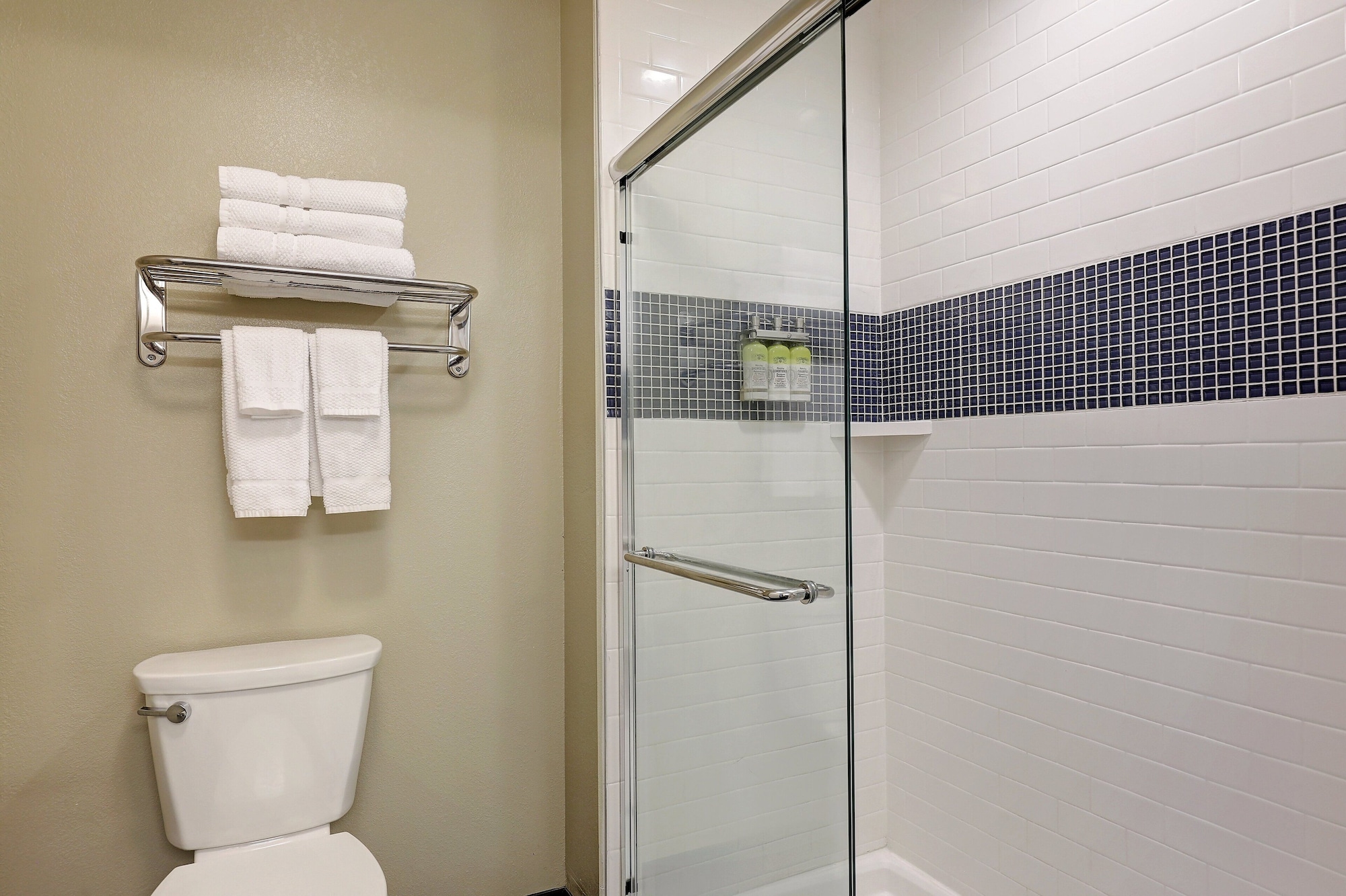 جناح استوديو بسرير كوين بمطبخ بحوض استحمام لذوي الإعاقة، Staybridge Suites Washington D.C. - Greenbelt 3/6