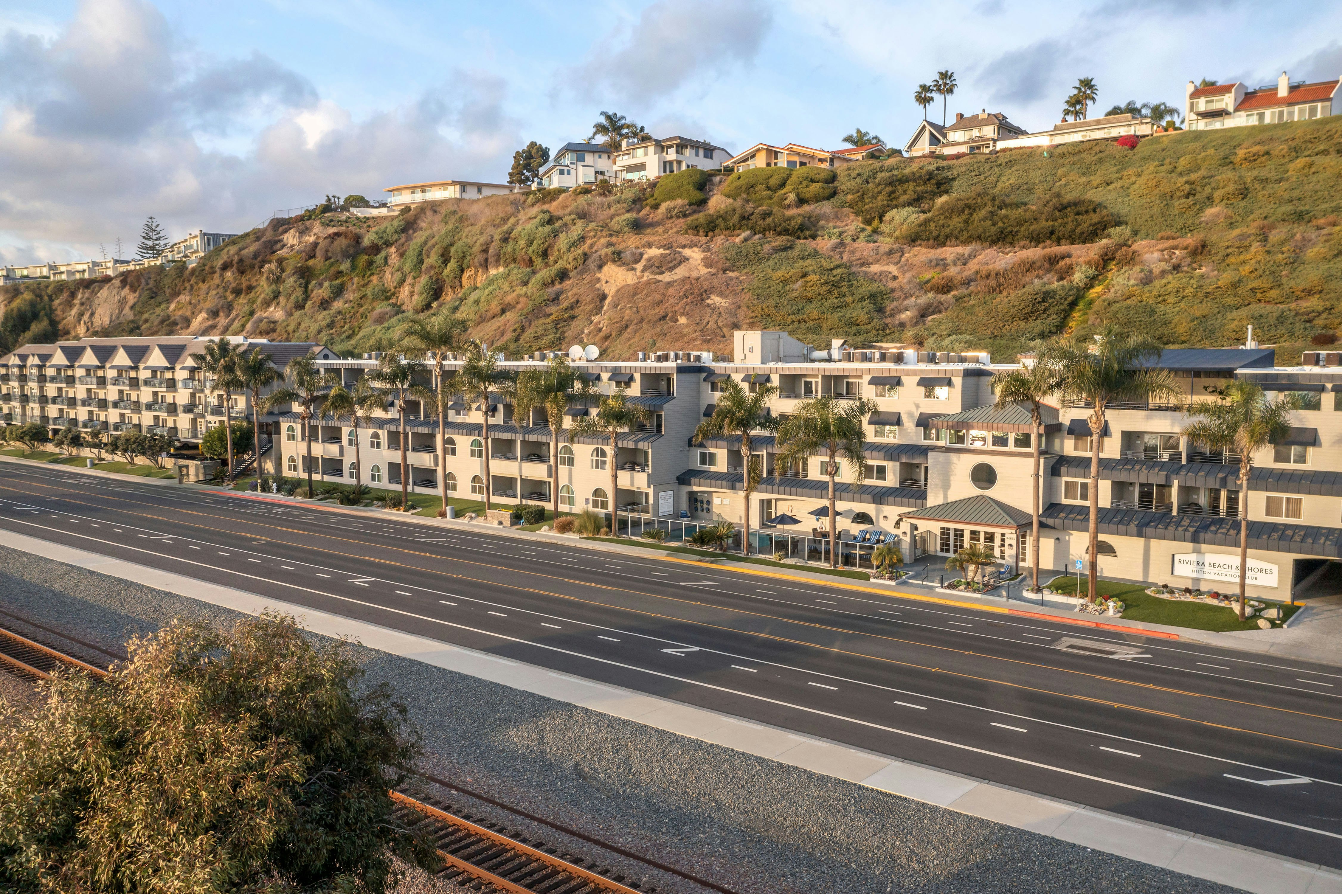 Hilton Vacation Club Riviera Beach & Shores, CA 27/28