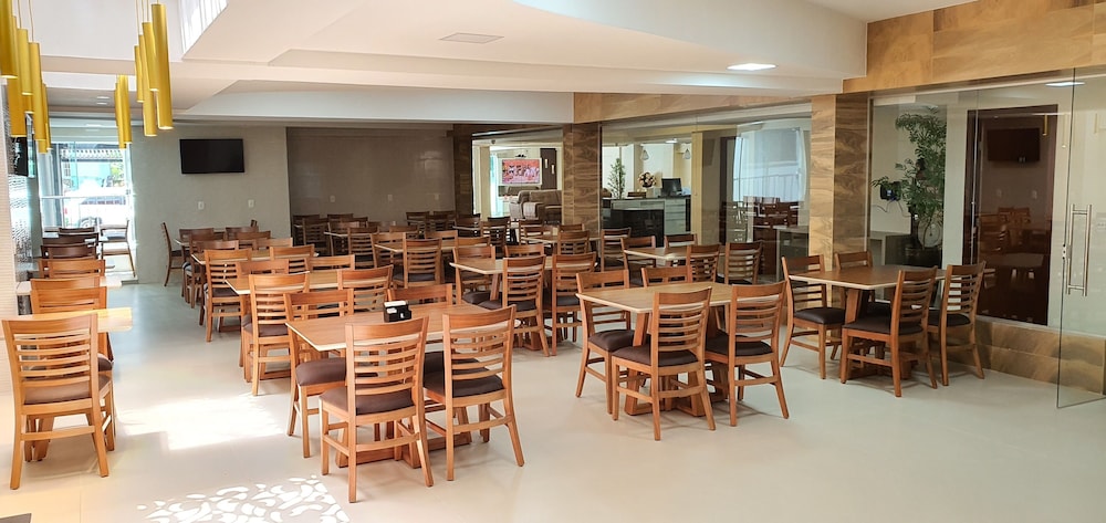 Novares Hotel 48/54