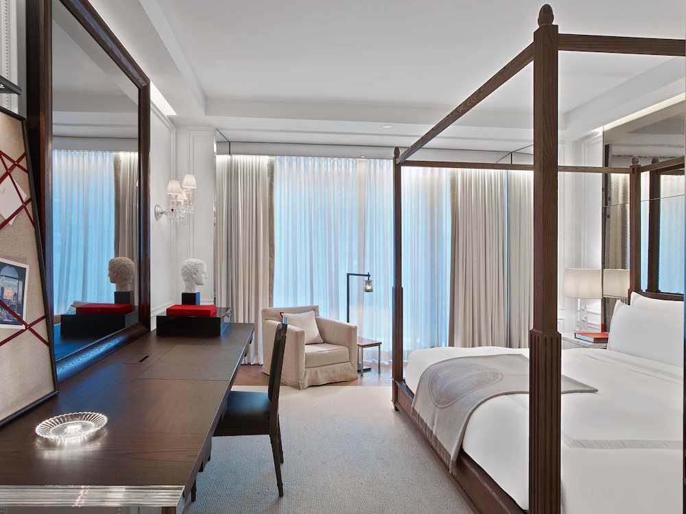 CLASSIC, KING BED