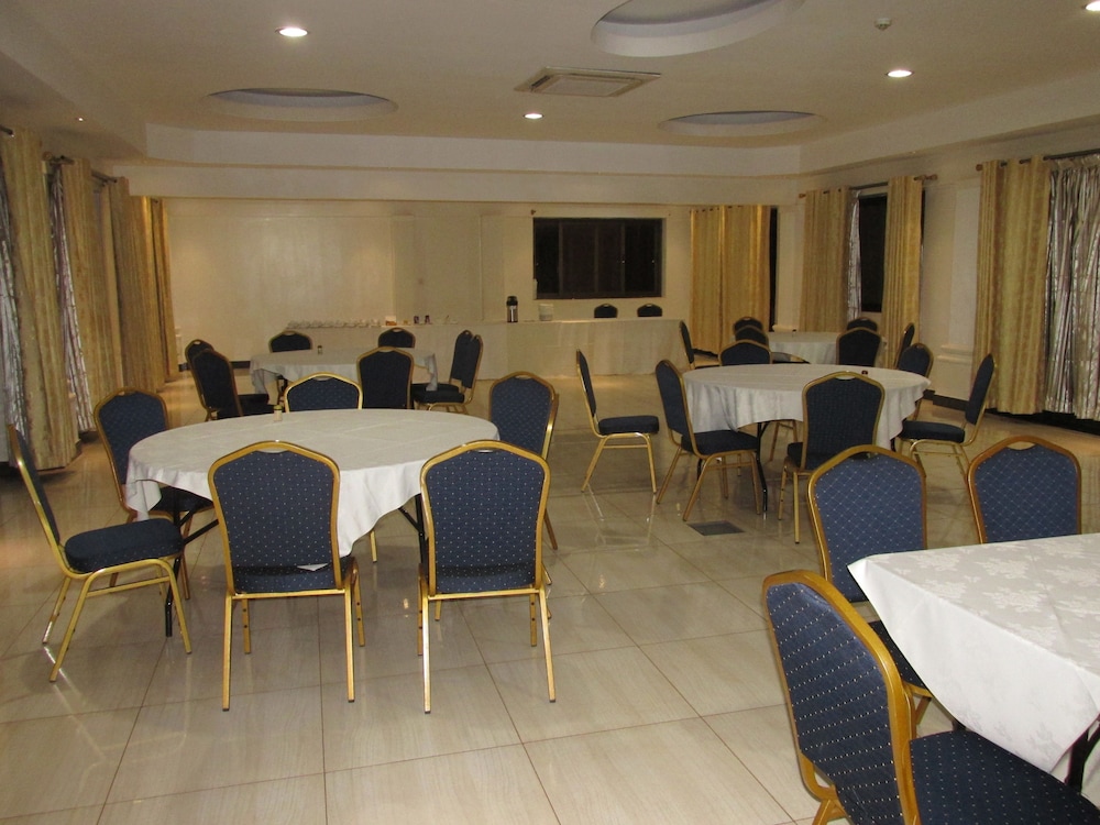 J-Frigh Hotel 19/22