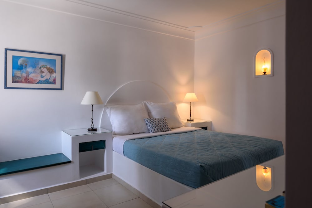 Veggera Hotel 24/76