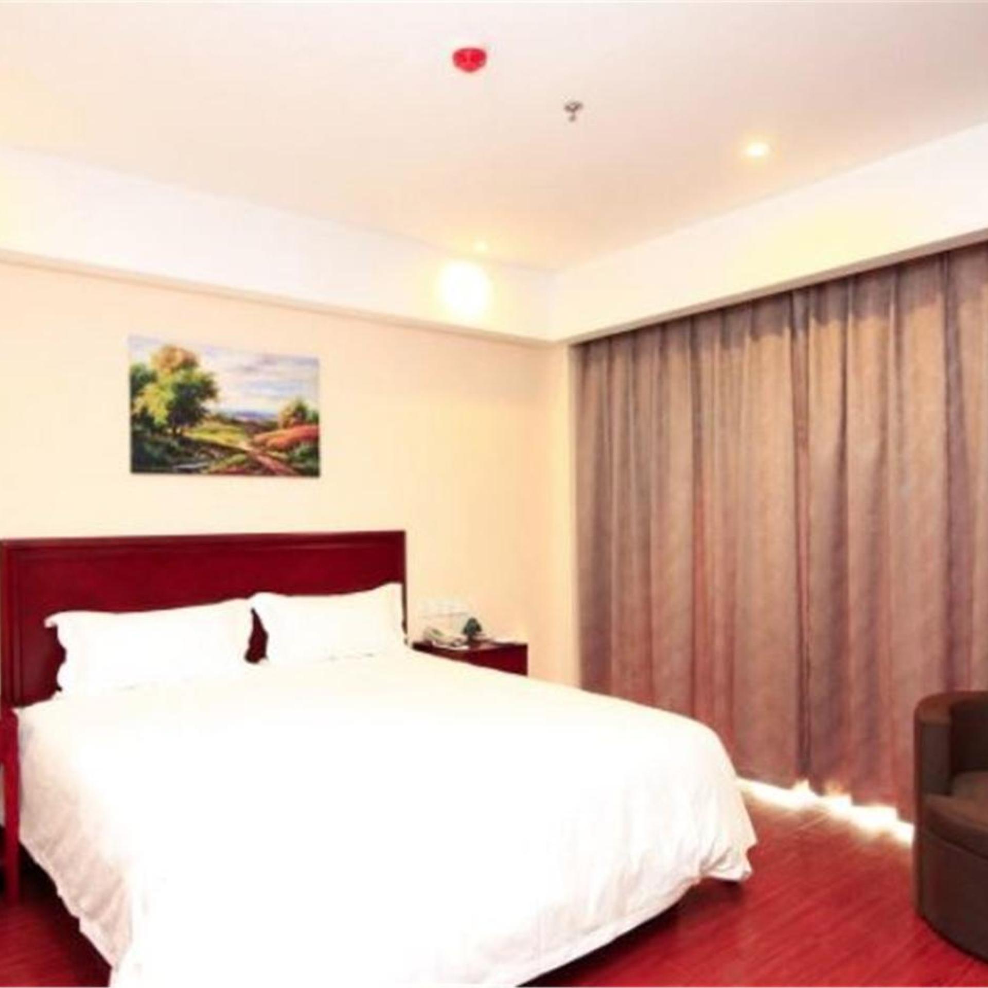 GreenTree Inn ShanDong RiZhao JuXian YinXing Avenue Middle ShanDong Road Business Hotel 29/67