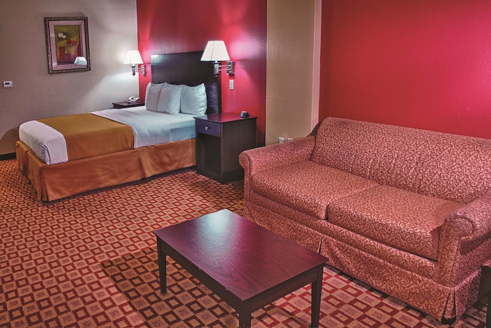 La Quinta Inn & Suites by Wyndham Alice 24/39