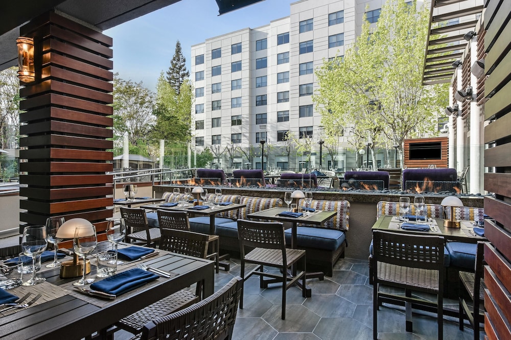 Hyatt Centric Santa Clara Silicon Valley 30/50