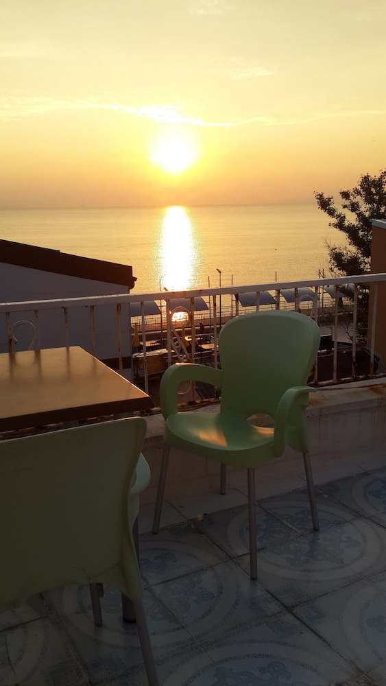 Mudanya Otel 16/25