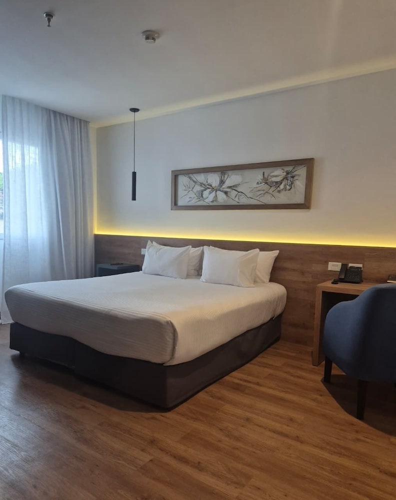 Room, King Bed, Accessible