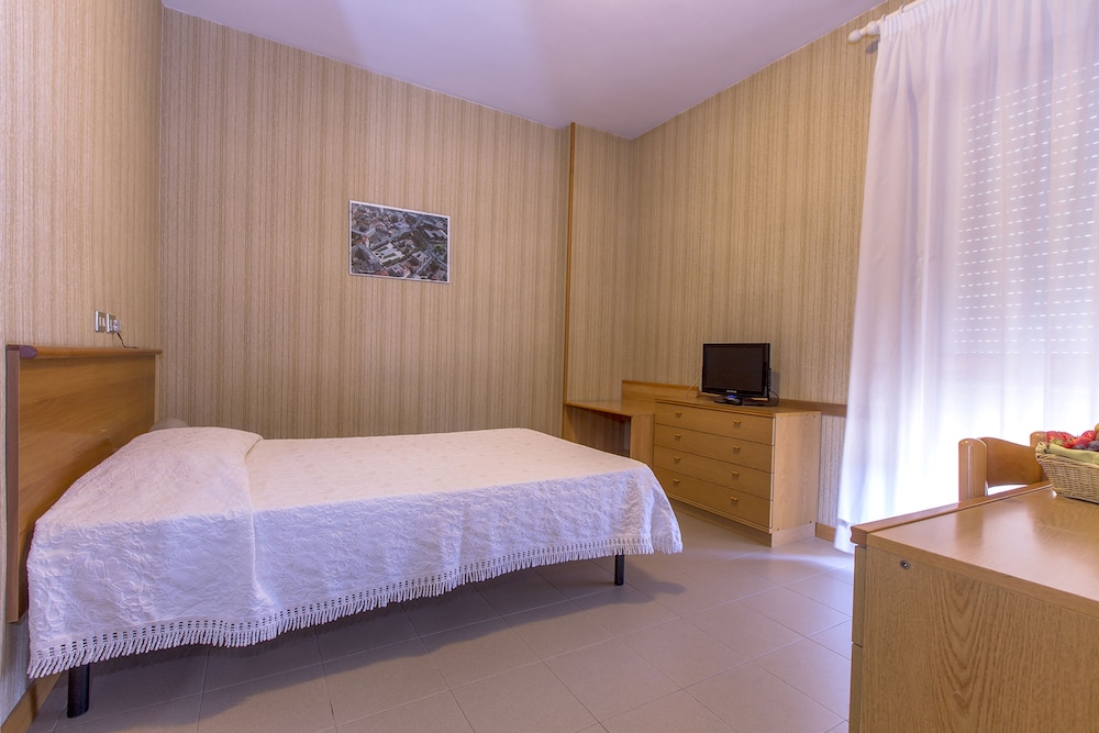 Hotel Residence Ulivi E Palme 17/71