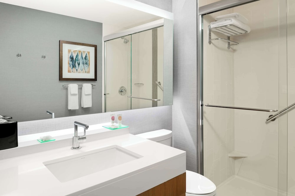 جناح بسرير كينج مع أريكة، Hyatt Place Pasadena 4/5