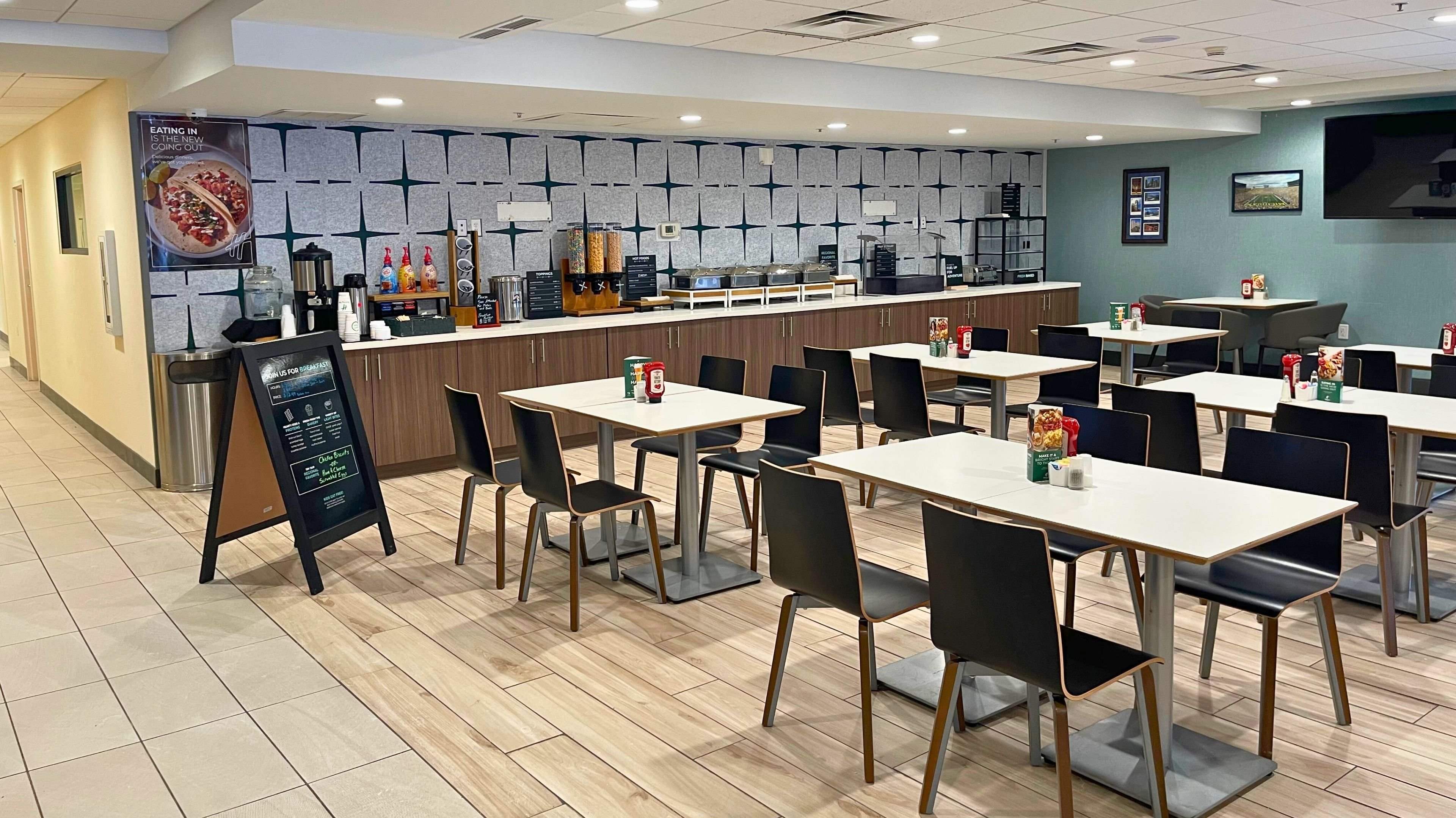 Holiday Inn Hotel Suites Ann Arbor Univ Michigan 56/73