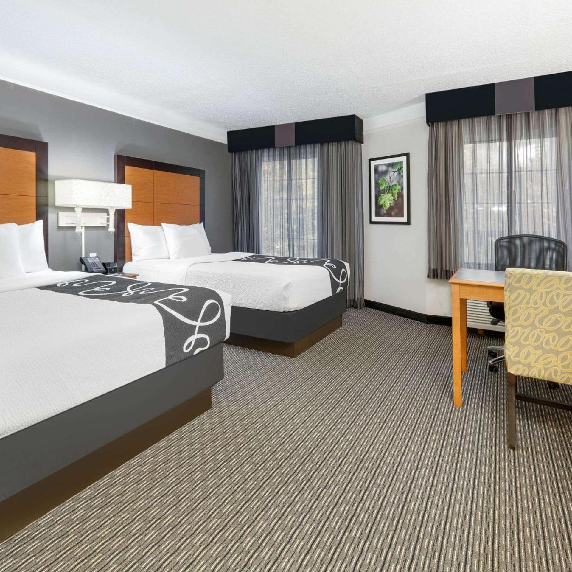 Room, 2 Double Beds, Pool Side