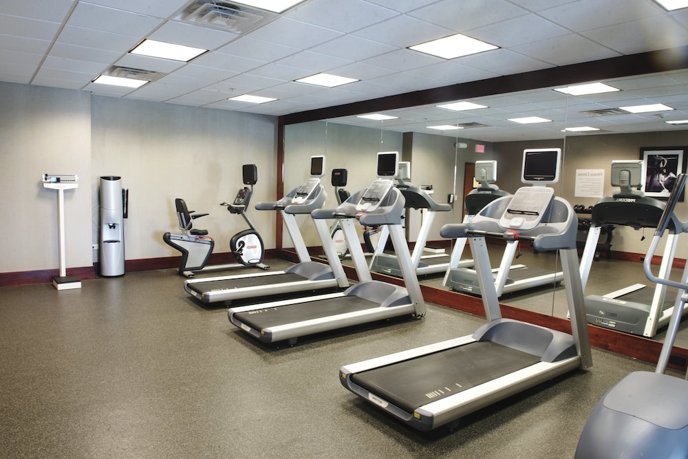 Holiday Inn Express Suites Urbandale Des Moines 34/50