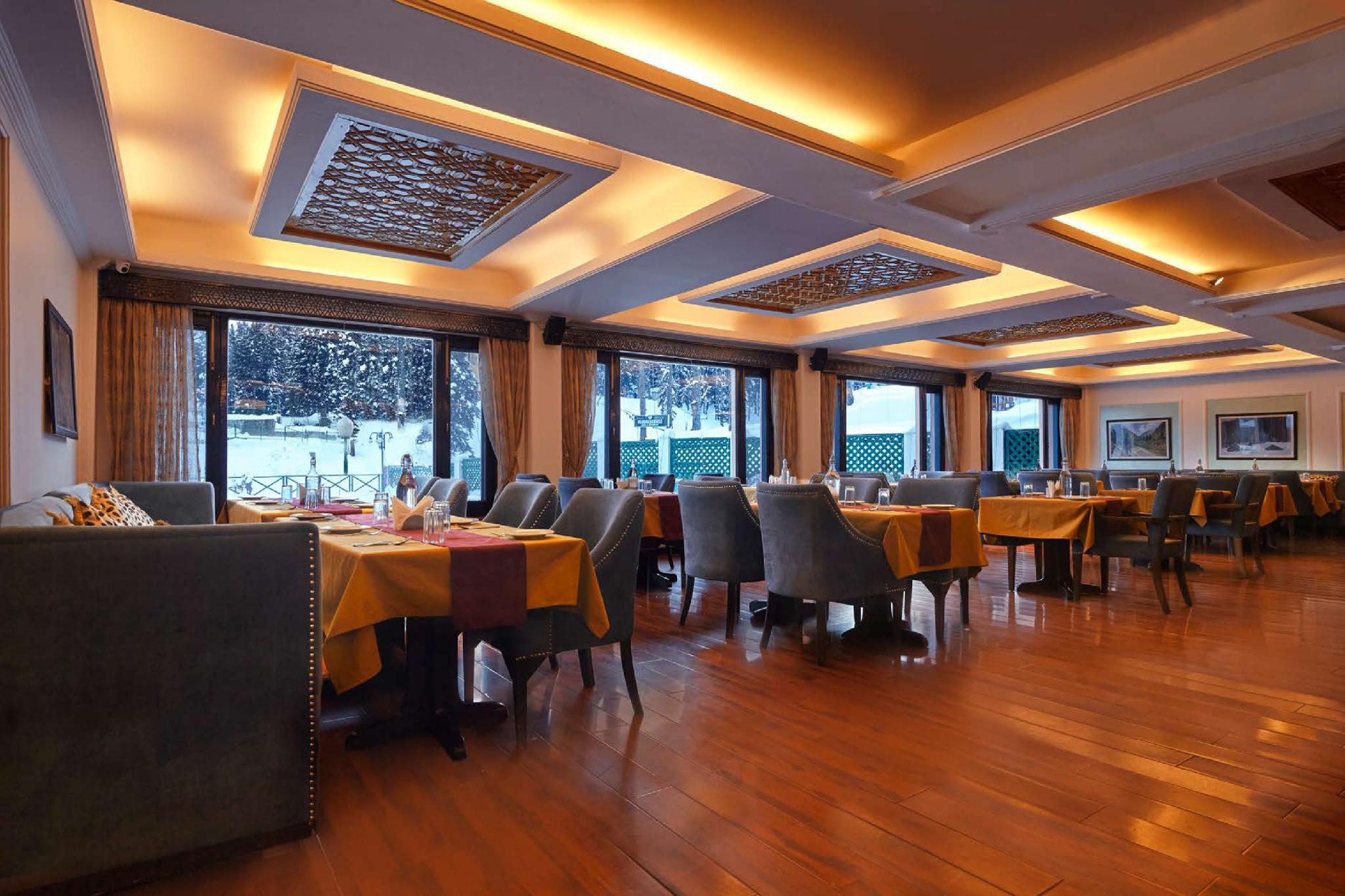 Hotel Grand Mumtaz 35/45