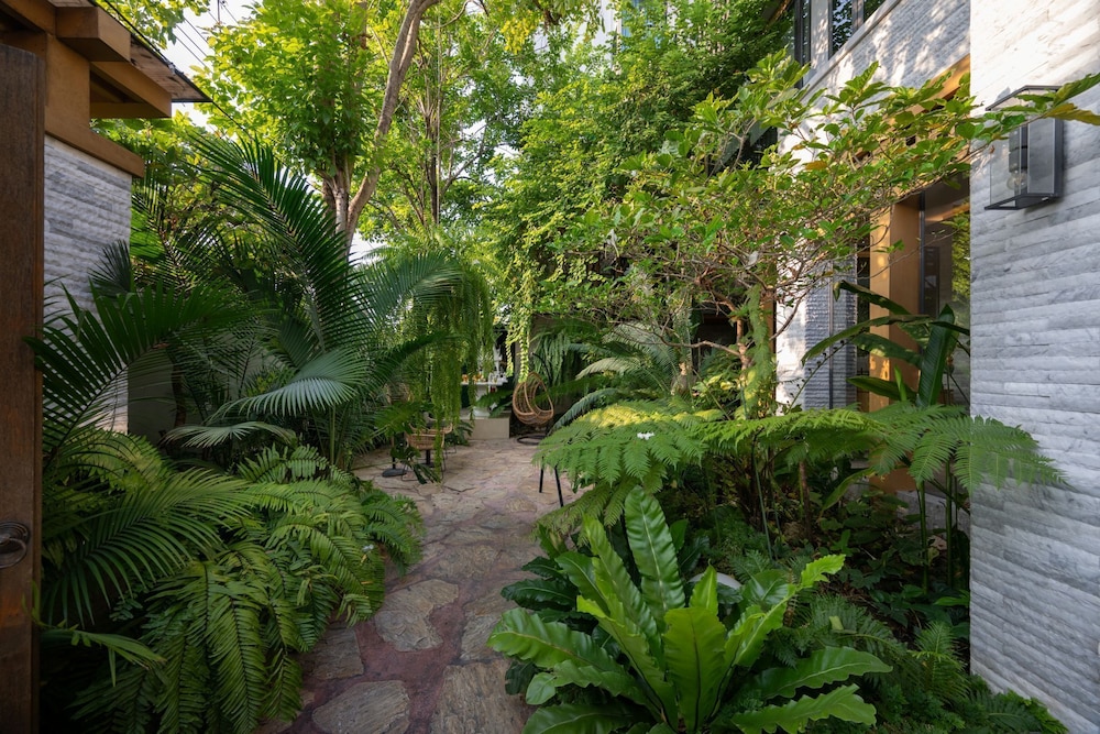 SHAN Villas Sukhumvit 66/70