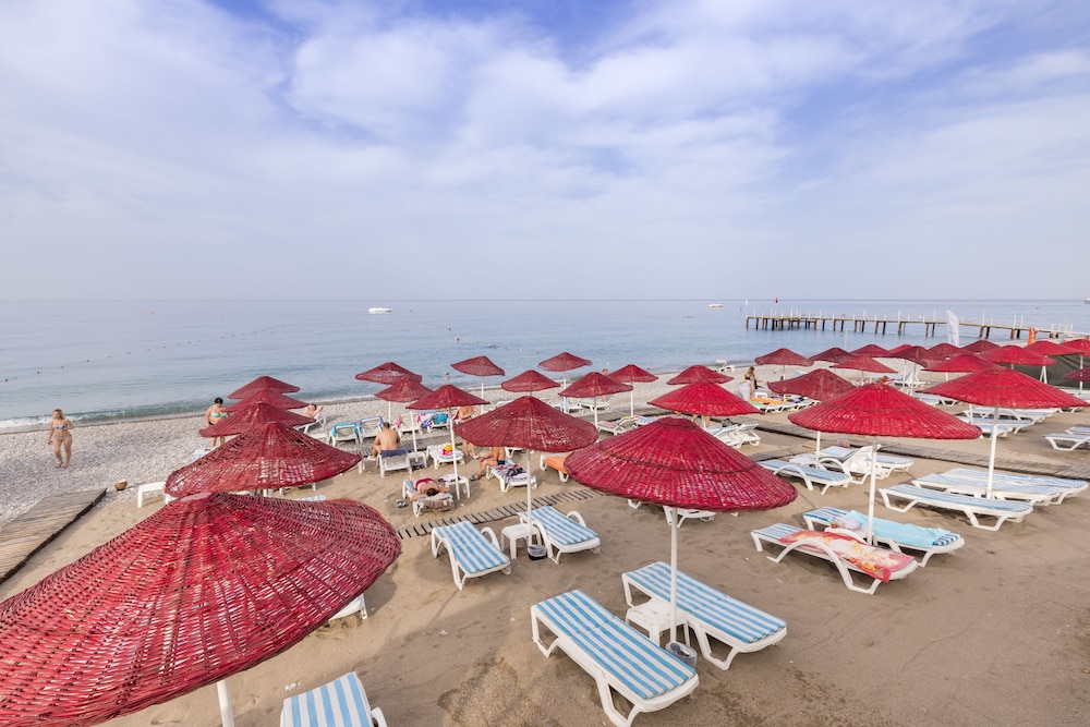 Holiday Garden Resort 36/40