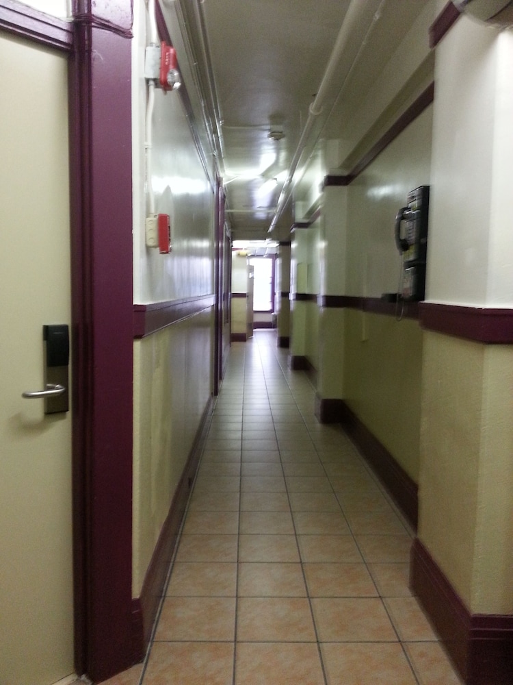 Winsor Hotel 5/25