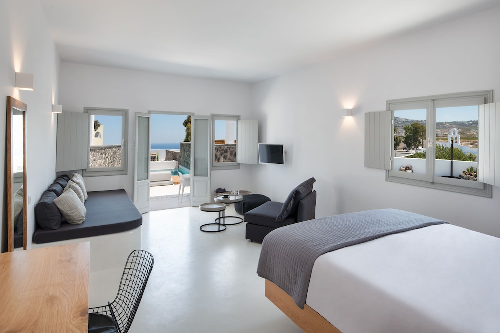 June Twenty Suites 9/50