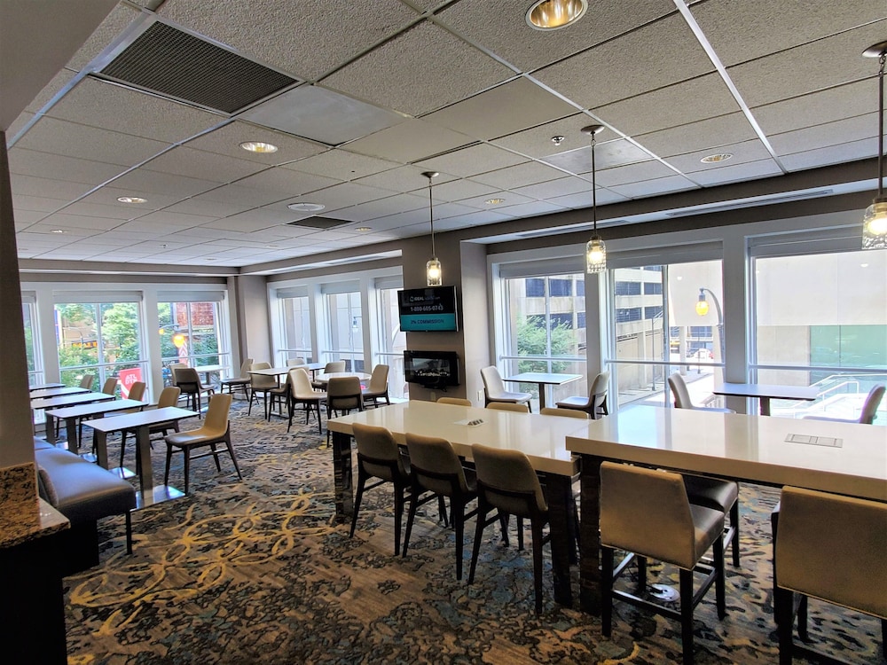 Residence Inn Atlanta Downtown By Marriott 31/39