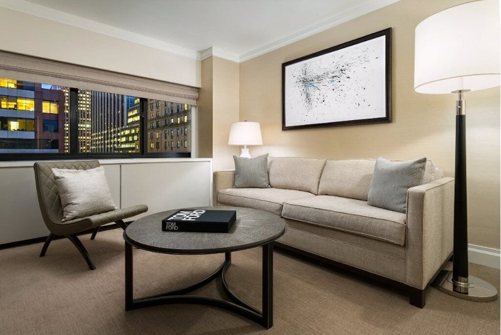 Crowne Plaza Manhattan Times Square by IHG 61/90
