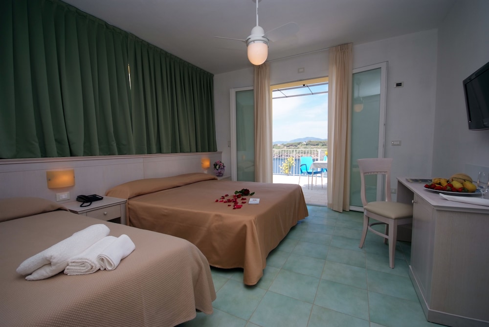 Hotel Dino 9/50