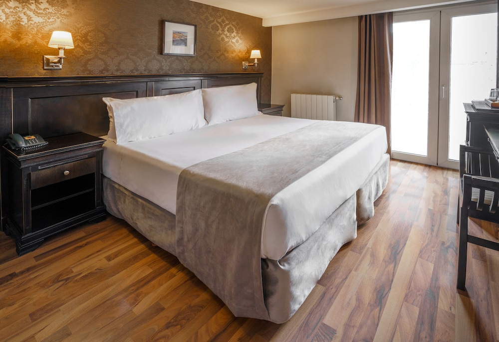 LENNOX HOTEL USHUAIA 20/60