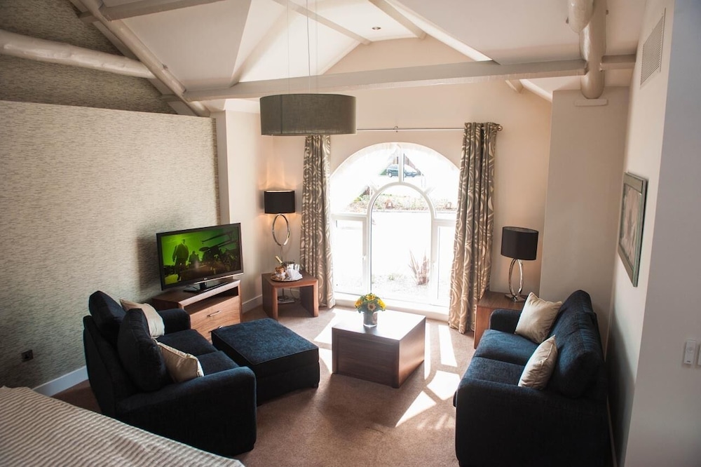 Smiths At Gretna Green Hotel 30/38