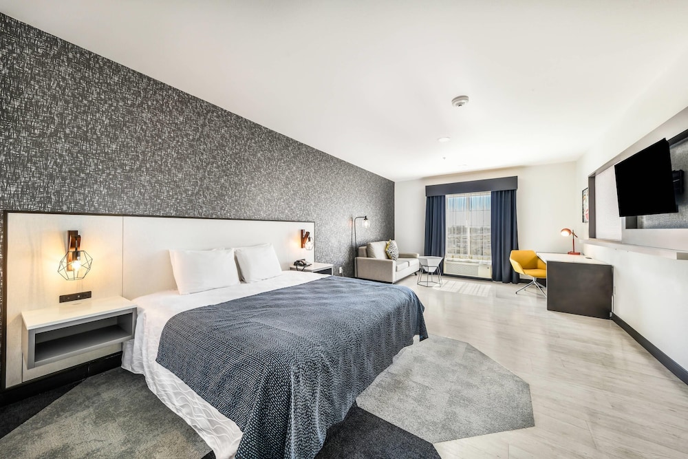 Hy-Lo Hotel 34/73