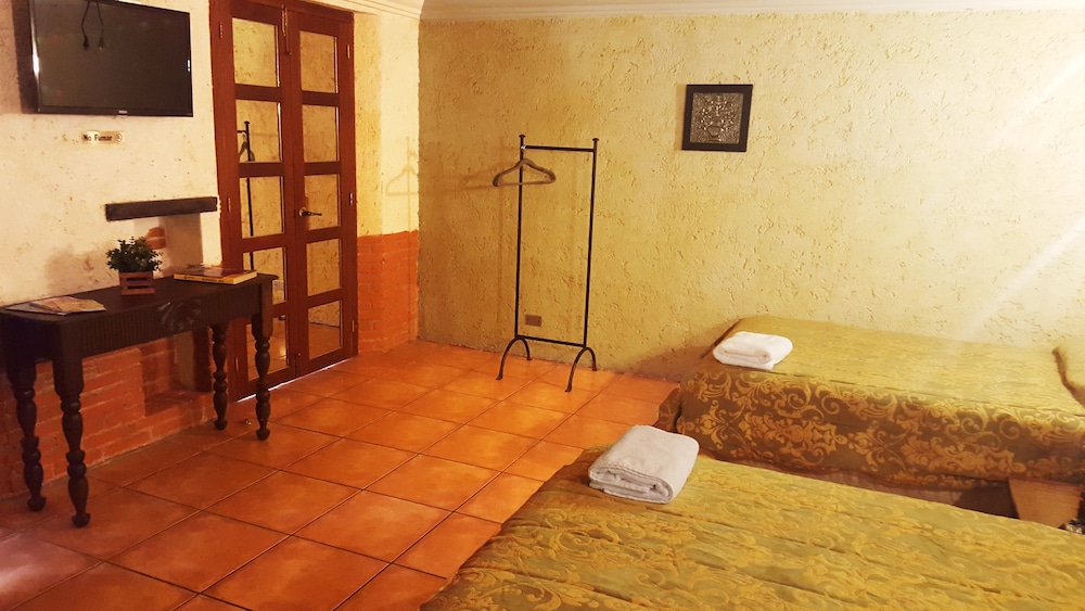 Naif Boutique Hotel & Gallery 68/68