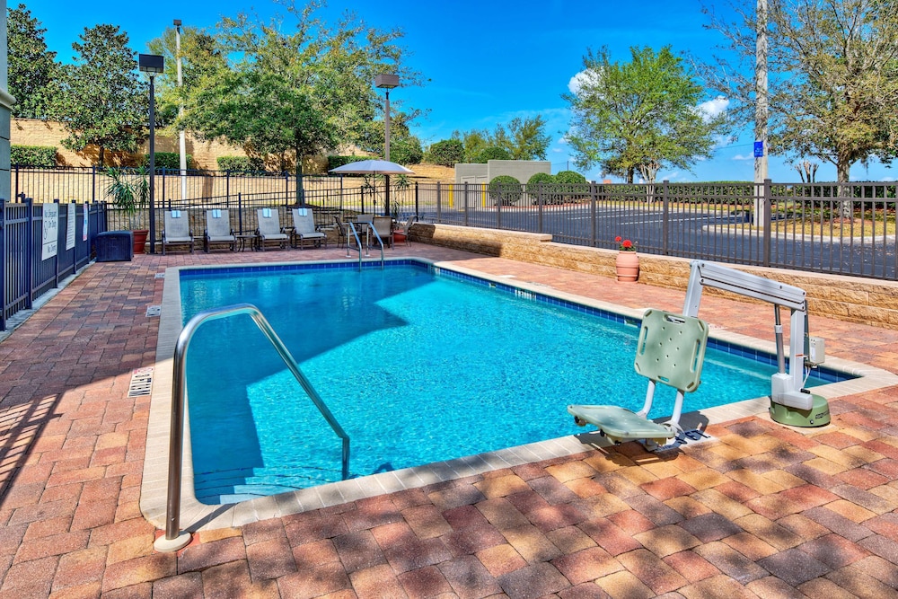 Hampton Inn Suites Clermont 21/41