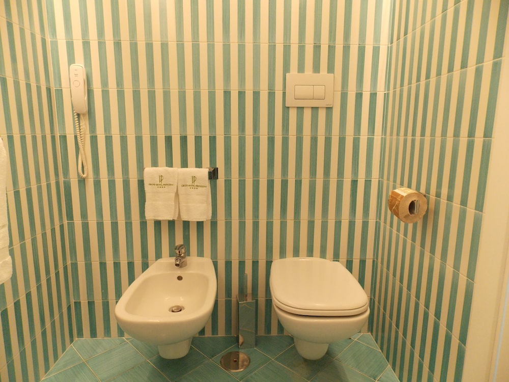 Grand Hotel President 37/69