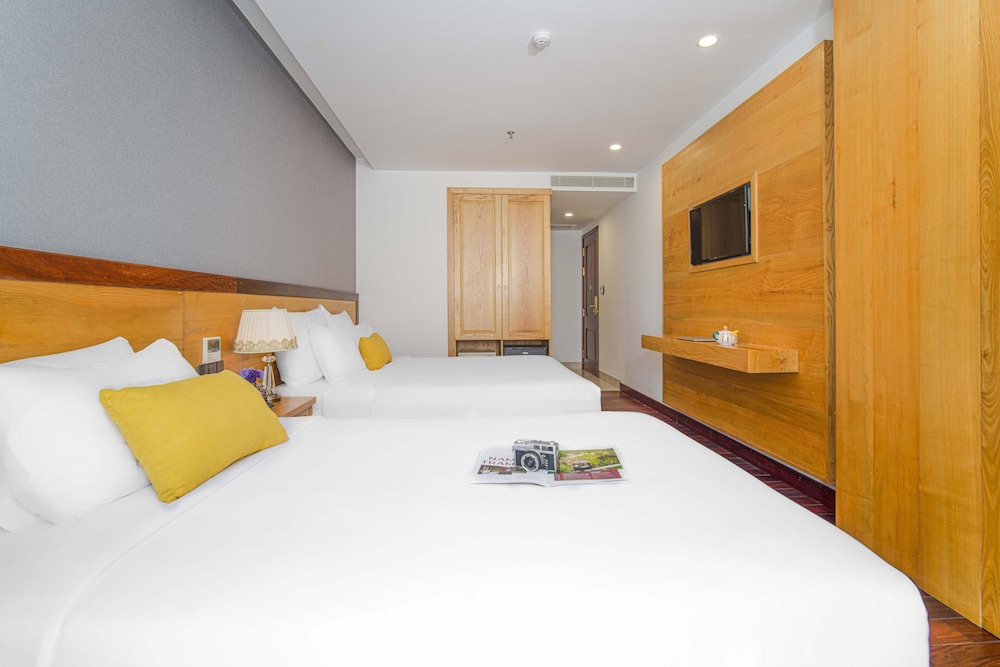 Sunny Ocean Hotel & Apartment 30/71