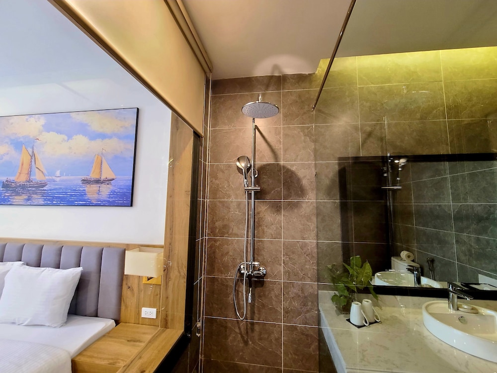 غرفة سوبيريور بسرير كينج، Muong Thanh Grand Cua Lo 4/4