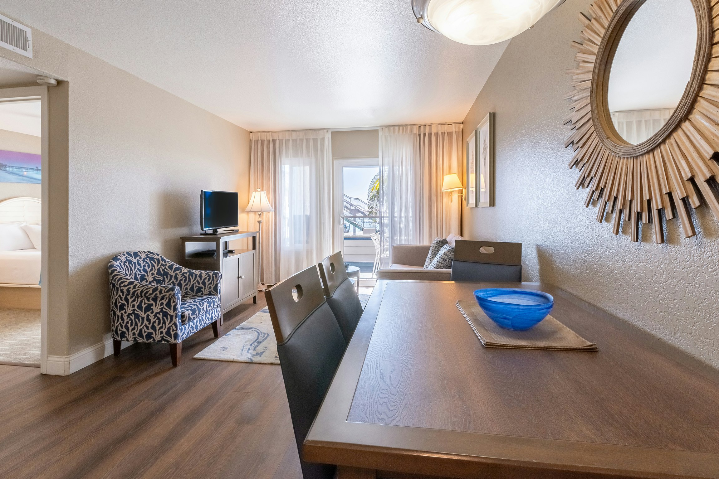 Capistrano Surfside Inn 46/83