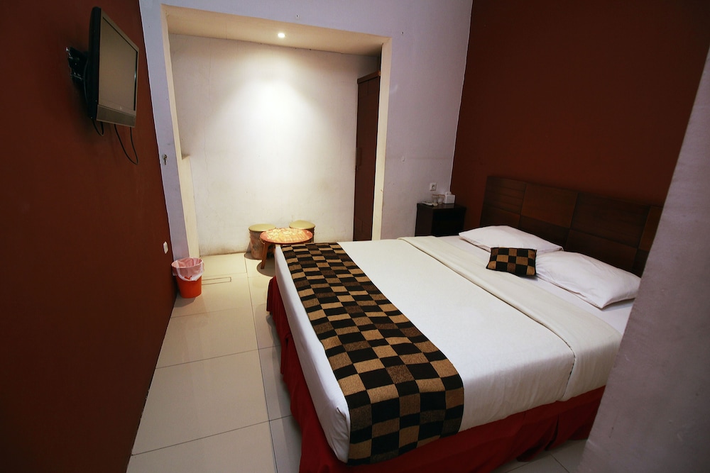 غرفة تنفيذية بسريرين منفصلين، Fora Guest House Taman Lingkar 3/4