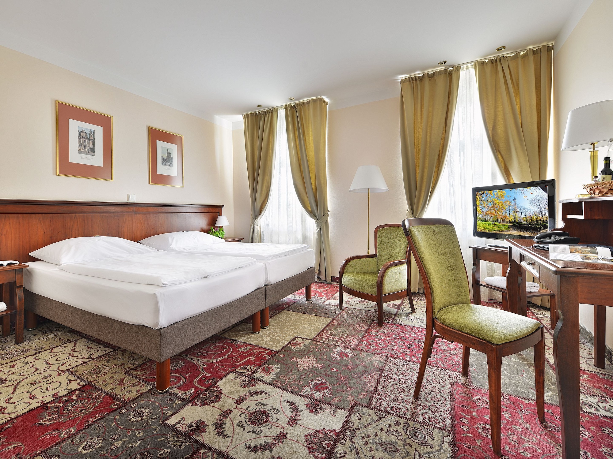 Room, Double Bed, Castle View
